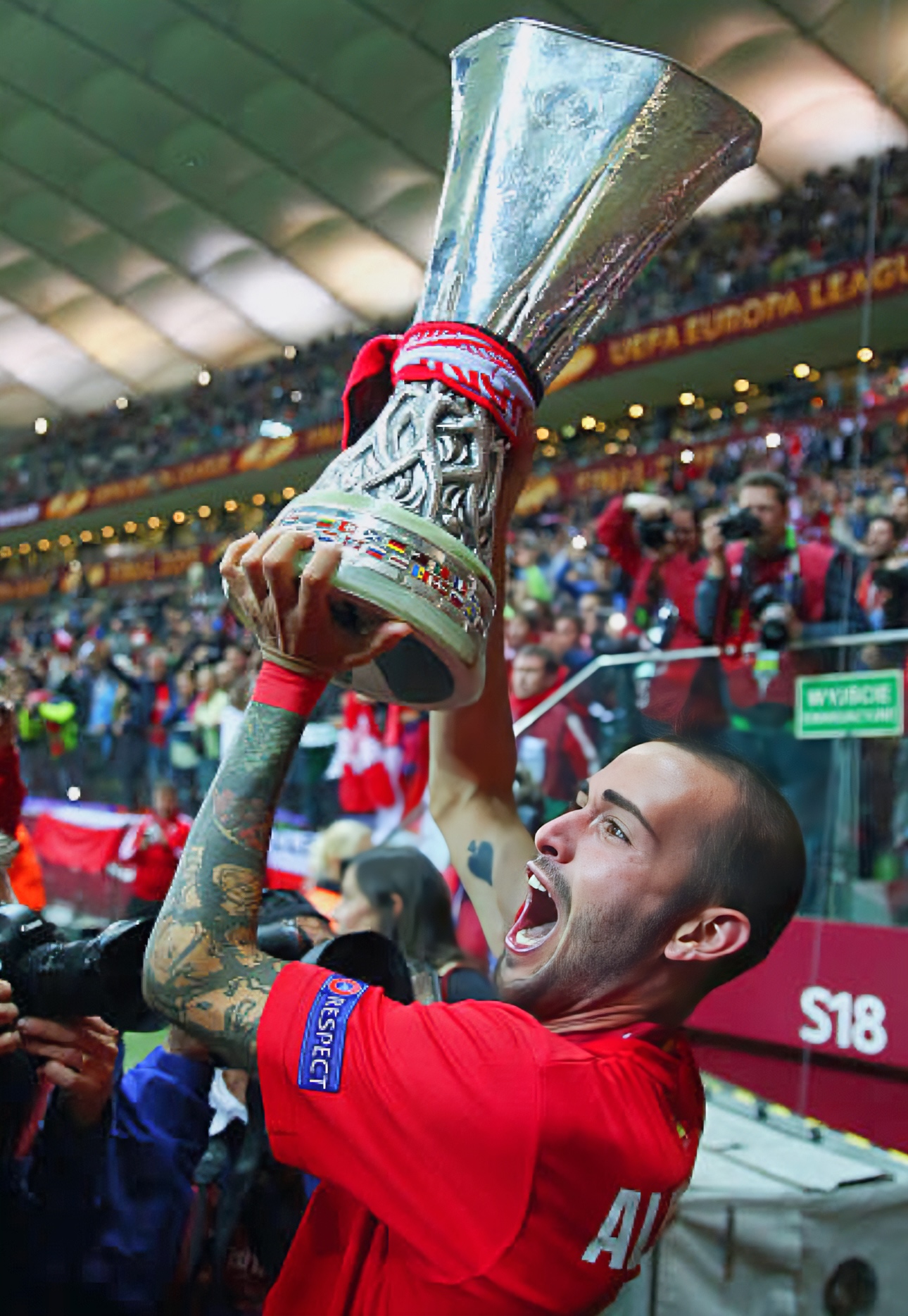 比利亚雷亚尔为什么叫潜水艇